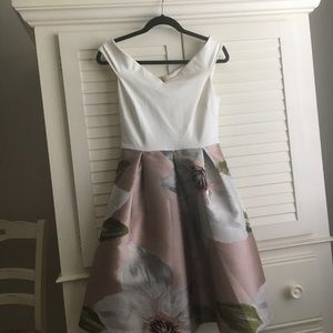 TED BAKER Absolutely gorgeous 👗